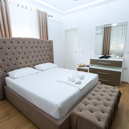Romina Apartment Berat Exteriör bild