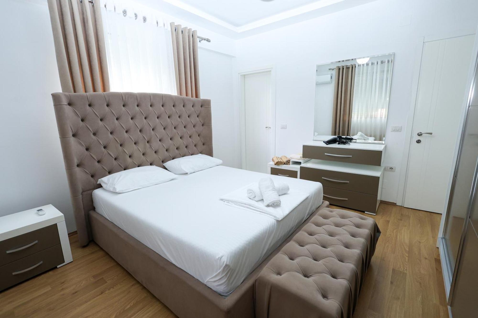 Romina Apartment Berat Exteriör bild